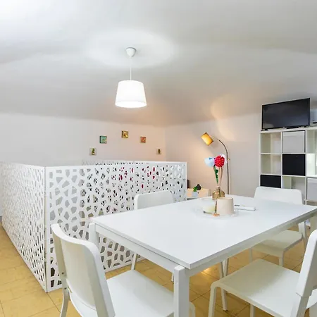 Etnea Apartment